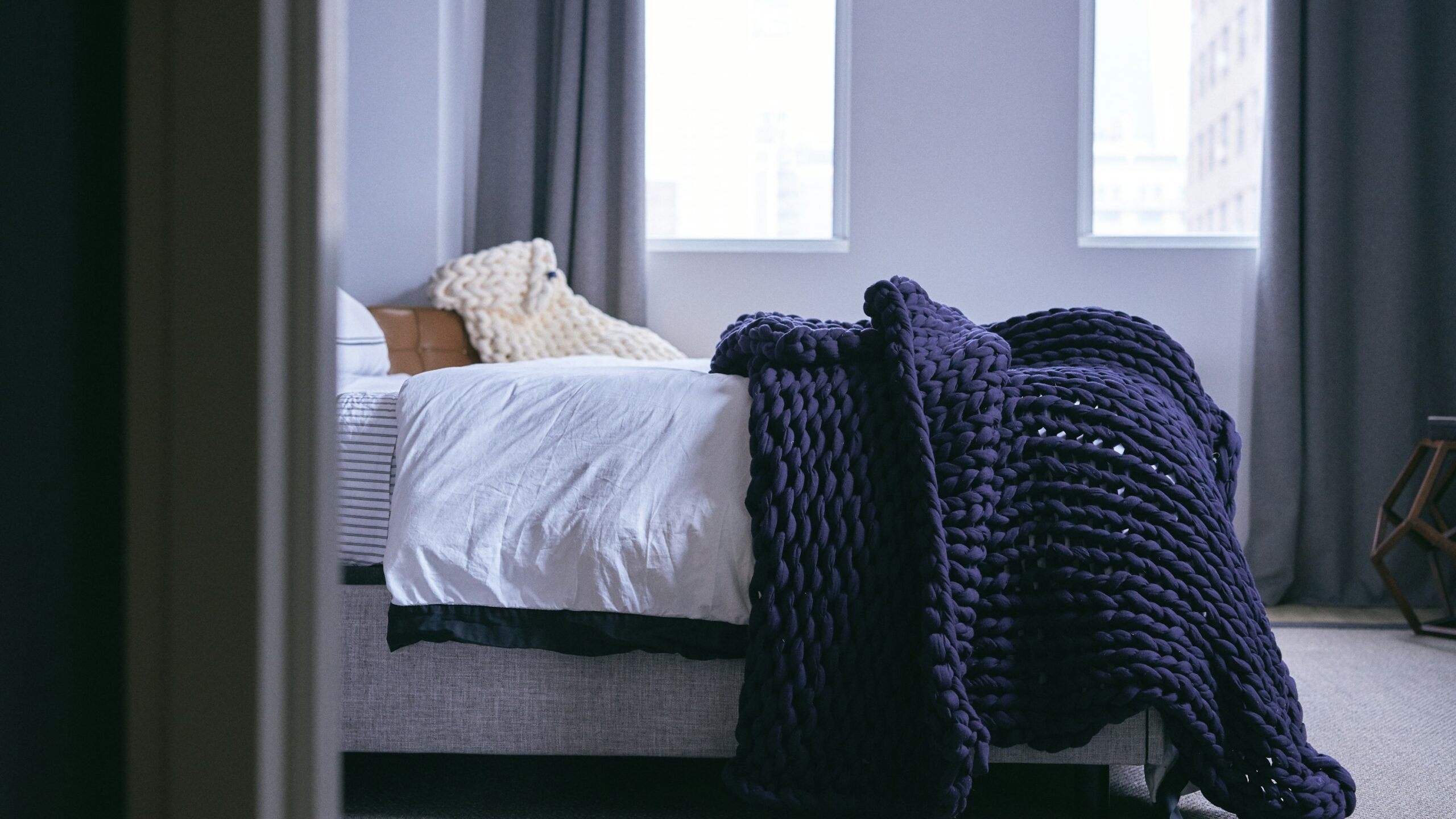 Bedroom temperature and sleep quality scene